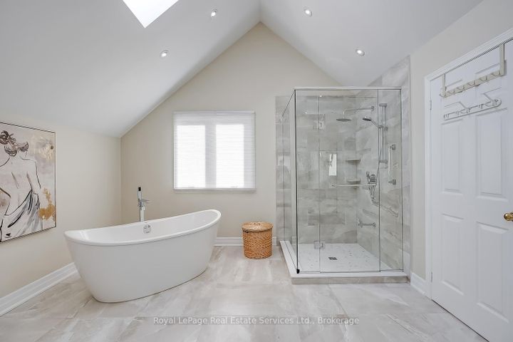 Photo 29 at 1274 Hilton Lane, GA Glen Abbey, Oakville