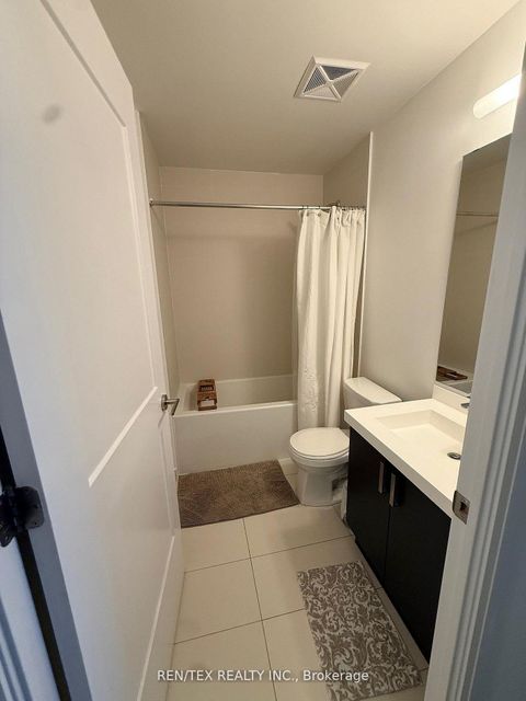 Photo 5 at 1116 - 7895 Jane Street, Concord, Vaughan