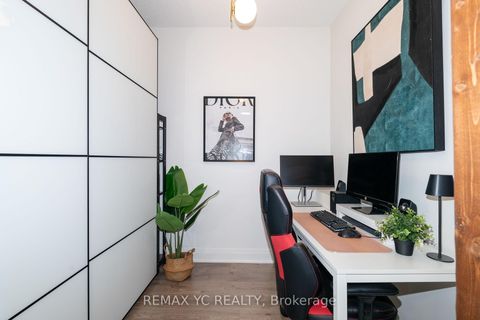 Photo 10 at PH201 - 7165 Yonge Street, Grandview, Markham