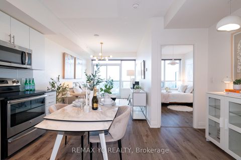 Photo 12 at PH201 - 7165 Yonge Street, Grandview, Markham