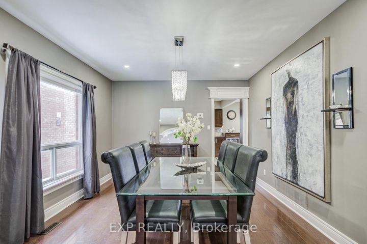 Photo 8 at 372 Greenock Drive, Maple, Vaughan