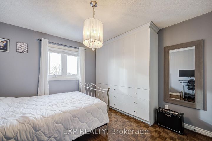 Photo 31 at 372 Greenock Drive, Maple, Vaughan