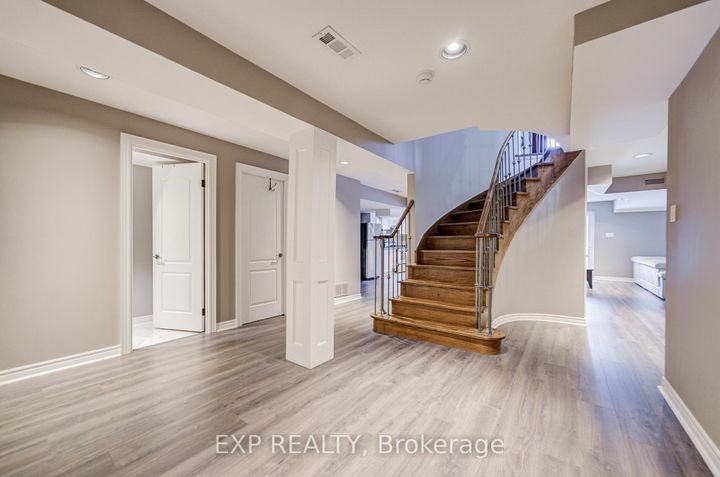 Photo 38 at 372 Greenock Drive, Maple, Vaughan