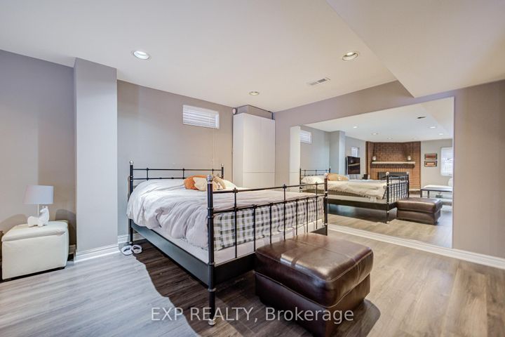 Photo 39 at 372 Greenock Drive, Maple, Vaughan