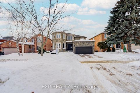 Photo 1 at 372 Greenock Drive, Maple, Vaughan