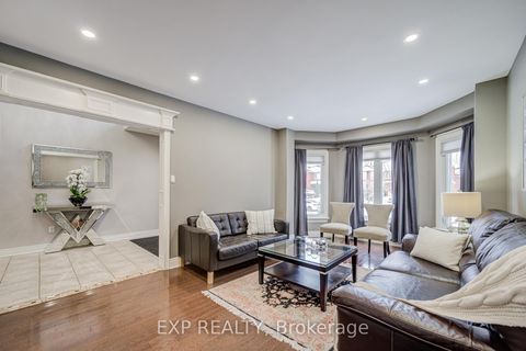 Photo 7 at 372 Greenock Drive, Maple, Vaughan