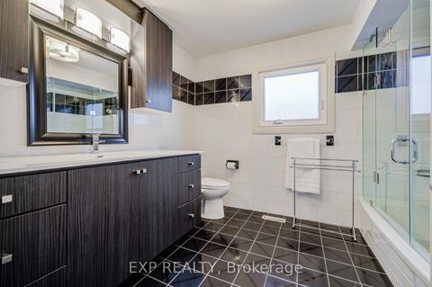 Photo 34 at 372 Greenock Drive, Maple, Vaughan