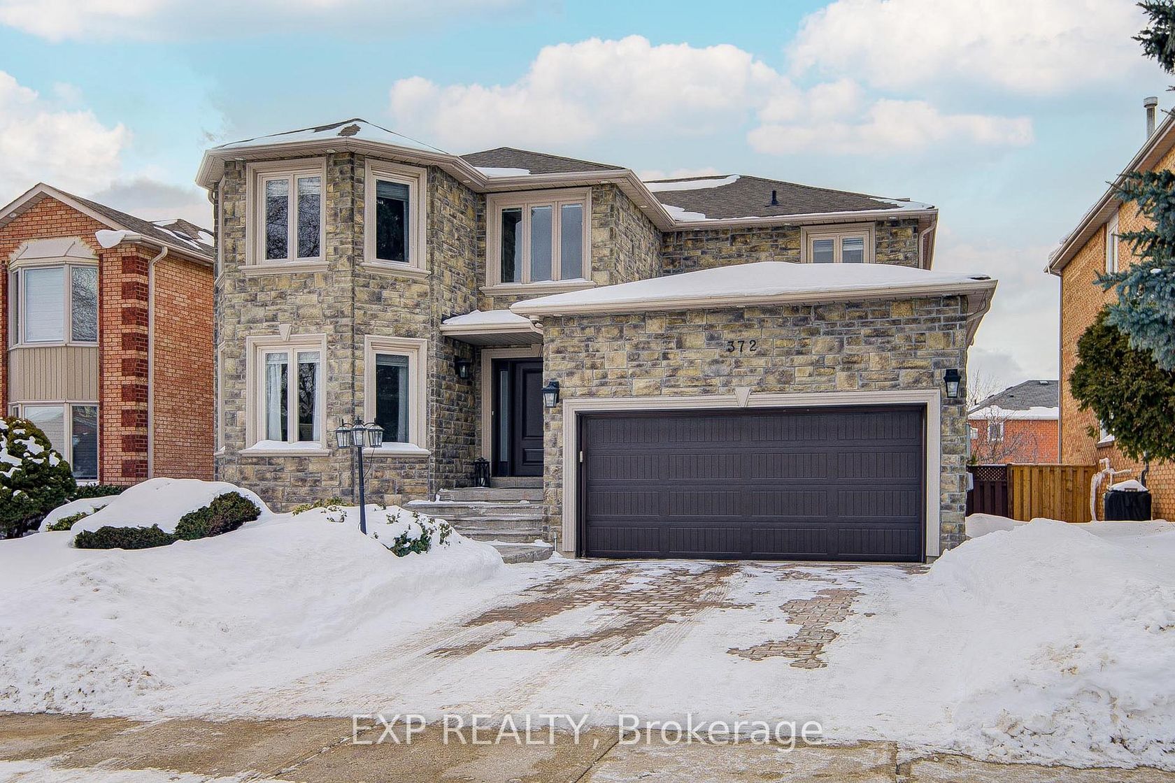 372 Greenock Drive, Maple, Vaughan by Loree Meneguzzi Real Estate 372 Greenock Drive, Maple, Vaughan