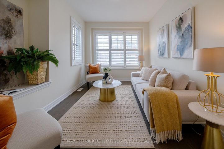 Photo 17 at 3209 Daisy Way, GO Glenorchy, Oakville