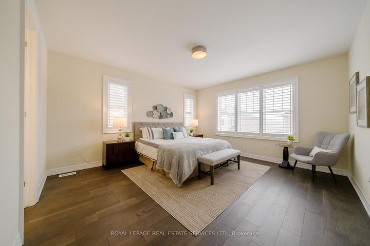 Photo 26 at 3209 Daisy Way, GO Glenorchy, Oakville