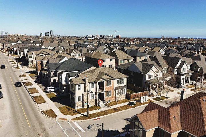 Photo 40 at 3209 Daisy Way, GO Glenorchy, Oakville