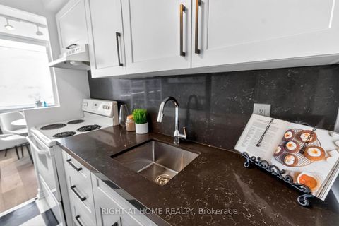 Photo 15 at 701 - 74 Spadina Road, Annex, Toronto