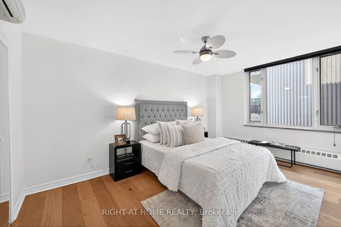 Photo 16 at 701 - 74 Spadina Road, Annex, Toronto