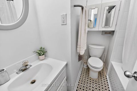 Photo 20 at 701 - 74 Spadina Road, Annex, Toronto