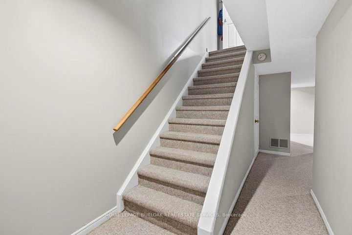 Photo 28 at 29 - 2004 Glenada Crescent, WC Wedgewood Creek, Oakville