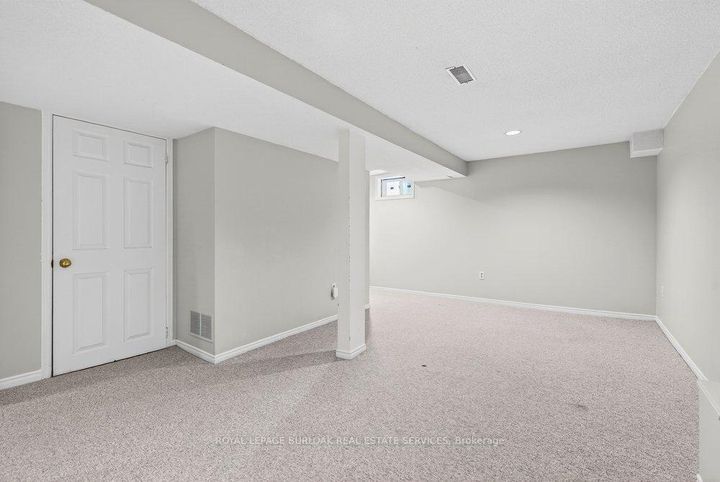 Photo 30 at 29 - 2004 Glenada Crescent, WC Wedgewood Creek, Oakville