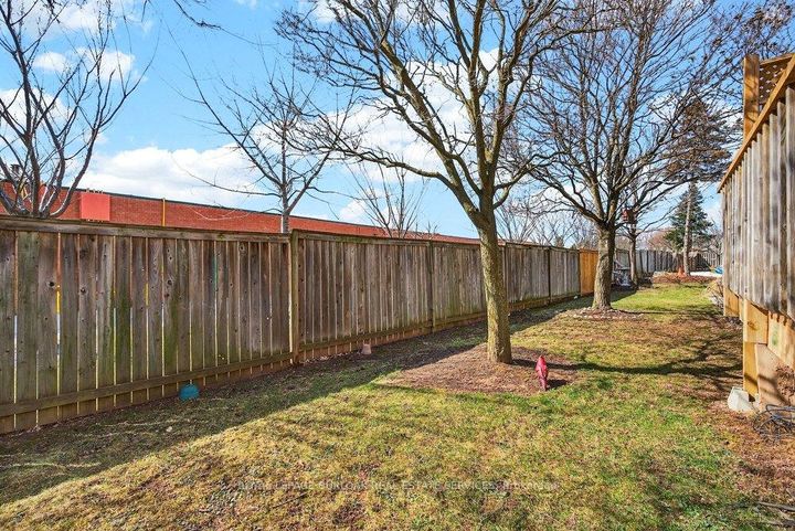 Photo 38 at 29 - 2004 Glenada Crescent, WC Wedgewood Creek, Oakville