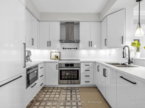 Photo 2 at 1001 - 1 Clairtrell Road, Willowdale East, Toronto