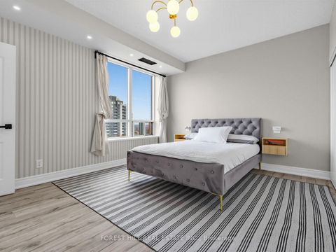 Photo 18 at 1001 - 1 Clairtrell Road, Willowdale East, Toronto