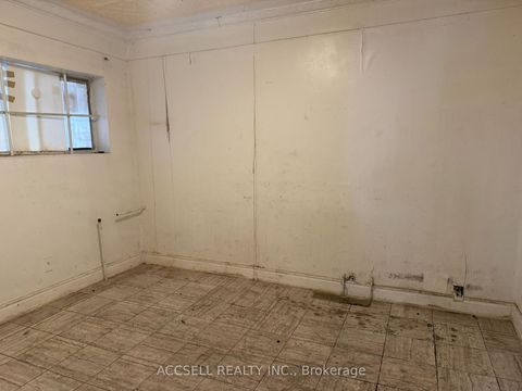 Photo 1 at 176 Brunswick Avenue, University, Toronto