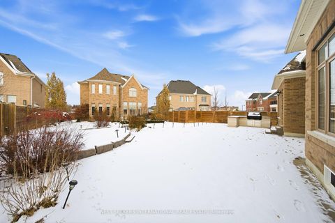 Photo 26 at 10 Larkin Avenue, Nobleton, King