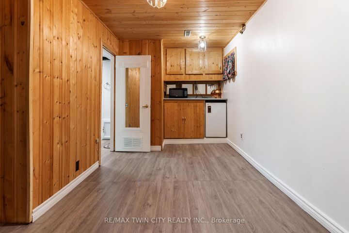 Photo 20 at 7 Eden Park Drive, Southgate, Brampton