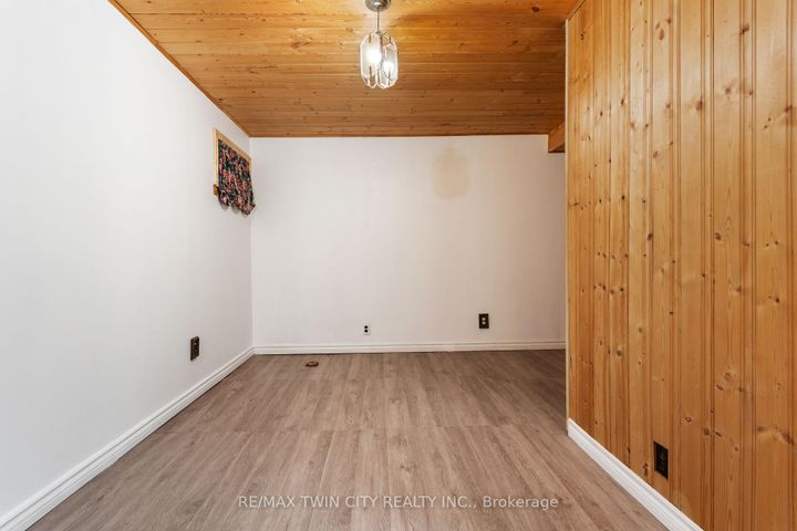 Photo 21 at 7 Eden Park Drive, Southgate, Brampton