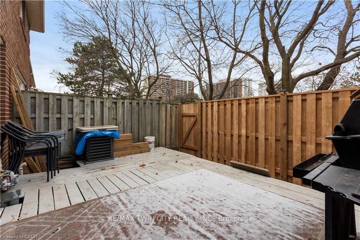 Photo 26 at 7 Eden Park Drive, Southgate, Brampton