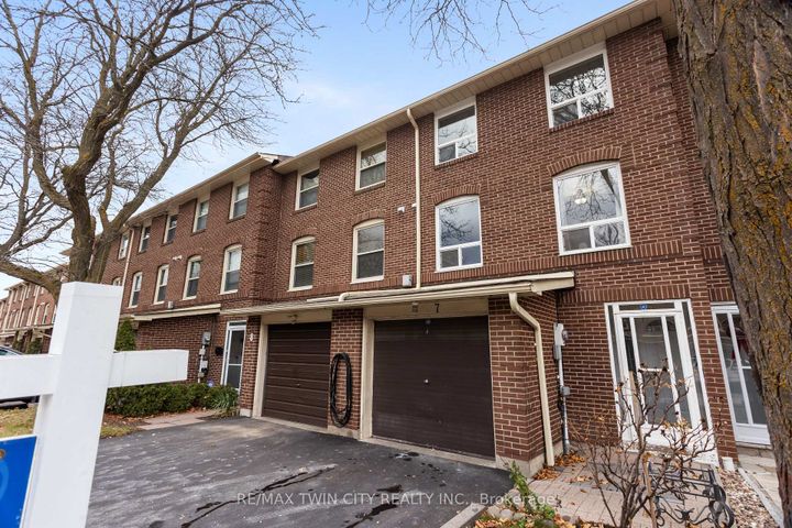 Photo 27 at 7 Eden Park Drive, Southgate, Brampton