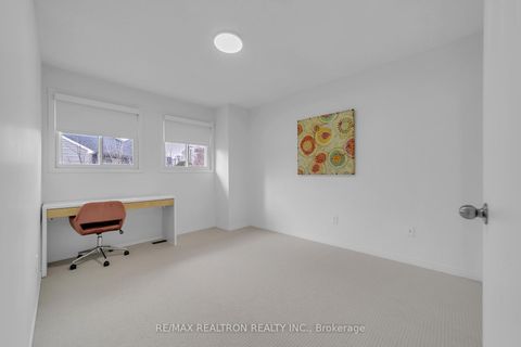 Photo 15 at 61 - 24 Beaumont Place, Uplands, Vaughan