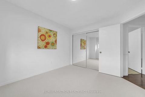 Photo 16 at 61 - 24 Beaumont Place, Uplands, Vaughan