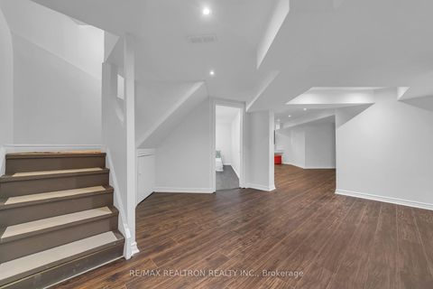 Photo 20 at 61 - 24 Beaumont Place, Uplands, Vaughan