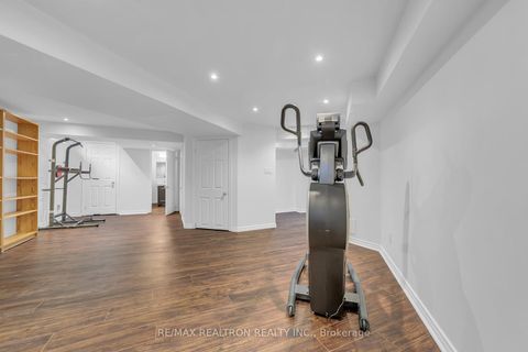 Photo 22 at 61 - 24 Beaumont Place, Uplands, Vaughan