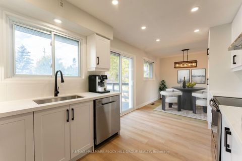 Photo 4 at 262 Duckworth Street, Codrington, Barrie