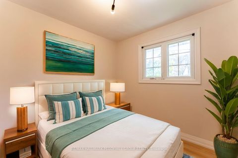 Photo 11 at 262 Duckworth Street, Codrington, Barrie