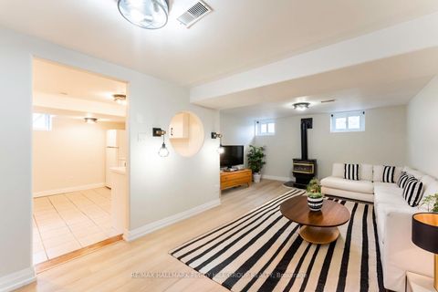 Photo 16 at 262 Duckworth Street, Codrington, Barrie