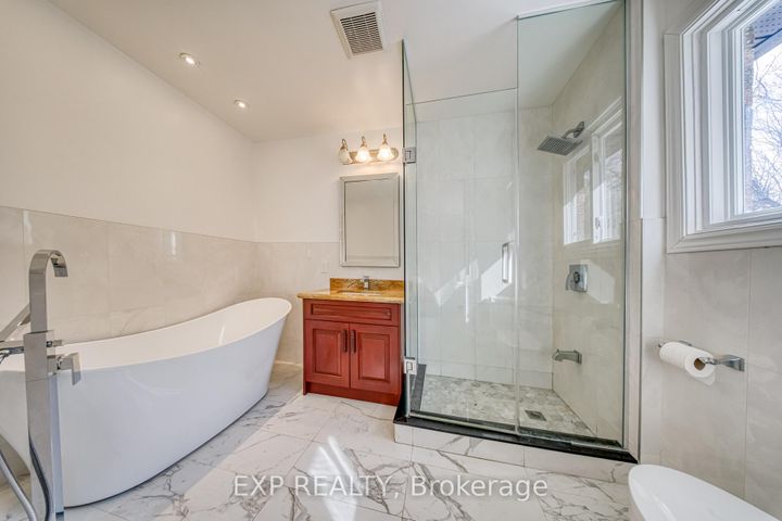 Photo 10 at 13 Carmel Court, Steeles, Toronto