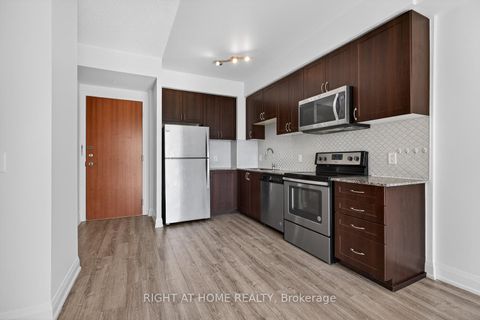 Photo 4 at 518 - 2800 Keele Street, CFB, Toronto
