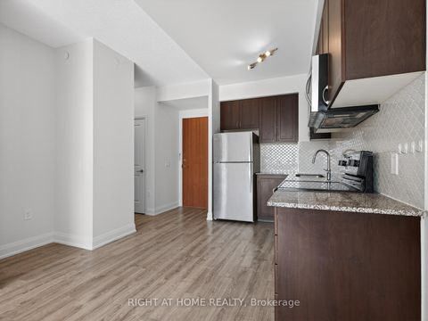 Photo 5 at 518 - 2800 Keele Street, CFB, Toronto