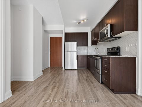 Photo 9 at 518 - 2800 Keele Street, CFB, Toronto