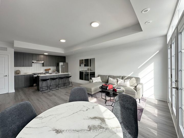 Photo 5 at 104 - 1655 Palmers Sawmill Road, Duffin Heights, Pickering