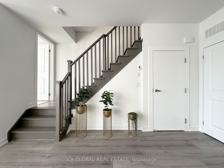 Photo 6 at 104 - 1655 Palmers Sawmill Road, Duffin Heights, Pickering