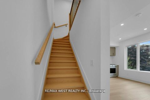 Photo 8 at 661 Winona Drive, Oakwood Village, Toronto