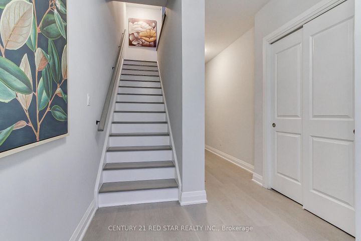 Photo 11 at 23 - 260 Eagle Street, Central Newmarket, Newmarket