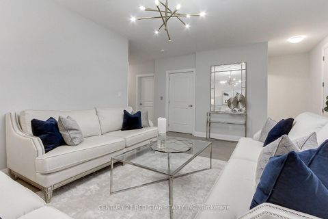 Photo 8 at 23 - 260 Eagle Street, Central Newmarket, Newmarket