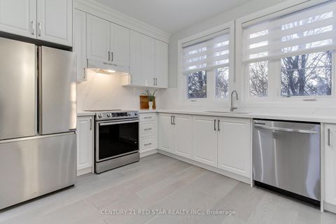 Photo 16 at 23 - 260 Eagle Street, Central Newmarket, Newmarket