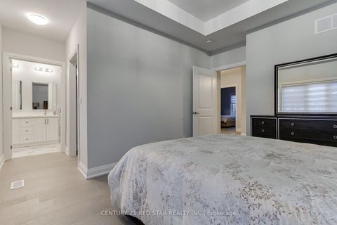 Photo 36 at 23 - 260 Eagle Street, Central Newmarket, Newmarket