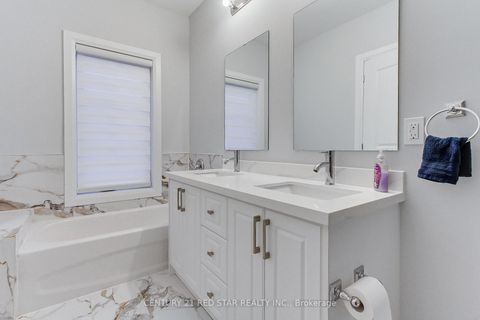 Photo 38 at 23 - 260 Eagle Street, Central Newmarket, Newmarket