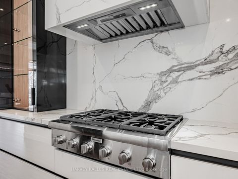 Photo 12 at 5 Braemar Avenue, Eglinton, Toronto