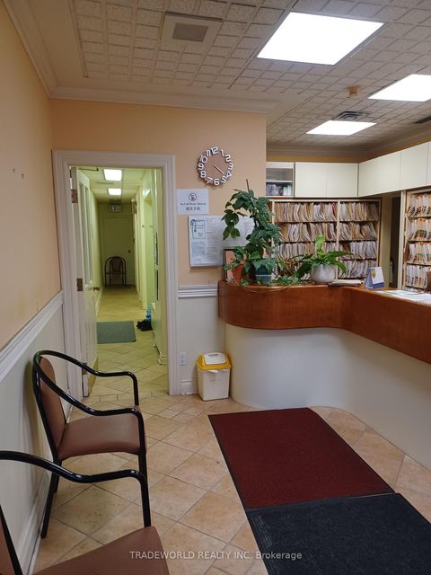 Photo 1 at 110 Beverley Street, Chinatown, Toronto